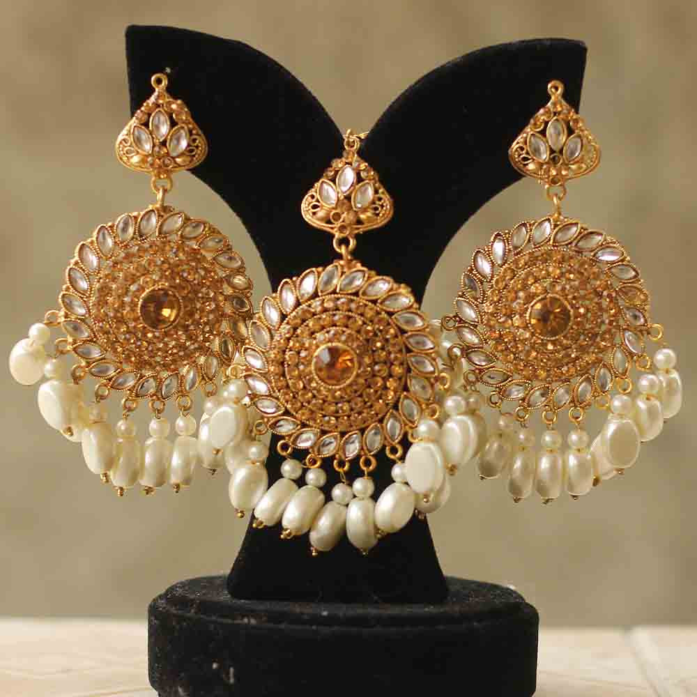 Beautiful hot sale kundan earrings